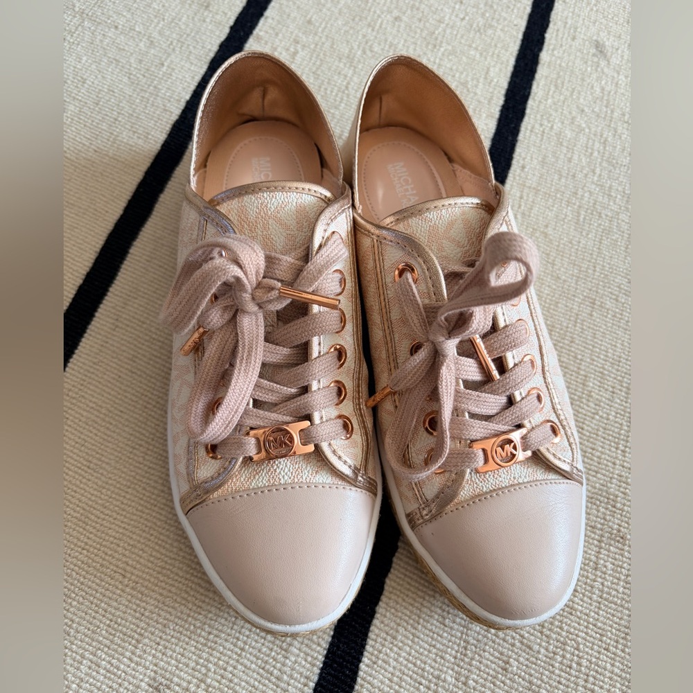 Michael Kors Women‘s Rose Gold & Blush Lace-Up Sneakers Size 6